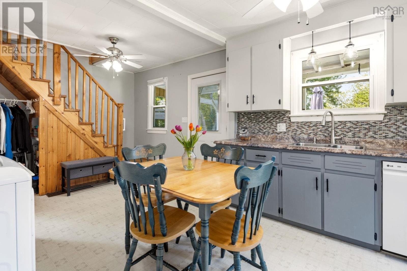 23 Main Street, Bedford, Nova Scotia  B4A 2M8 - Photo 13 - 202618406
