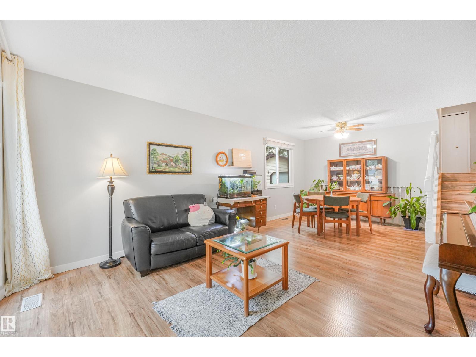 18611 57 Av NW, Edmonton, Alberta  T6M 2A2 - Photo 7 - E4500509