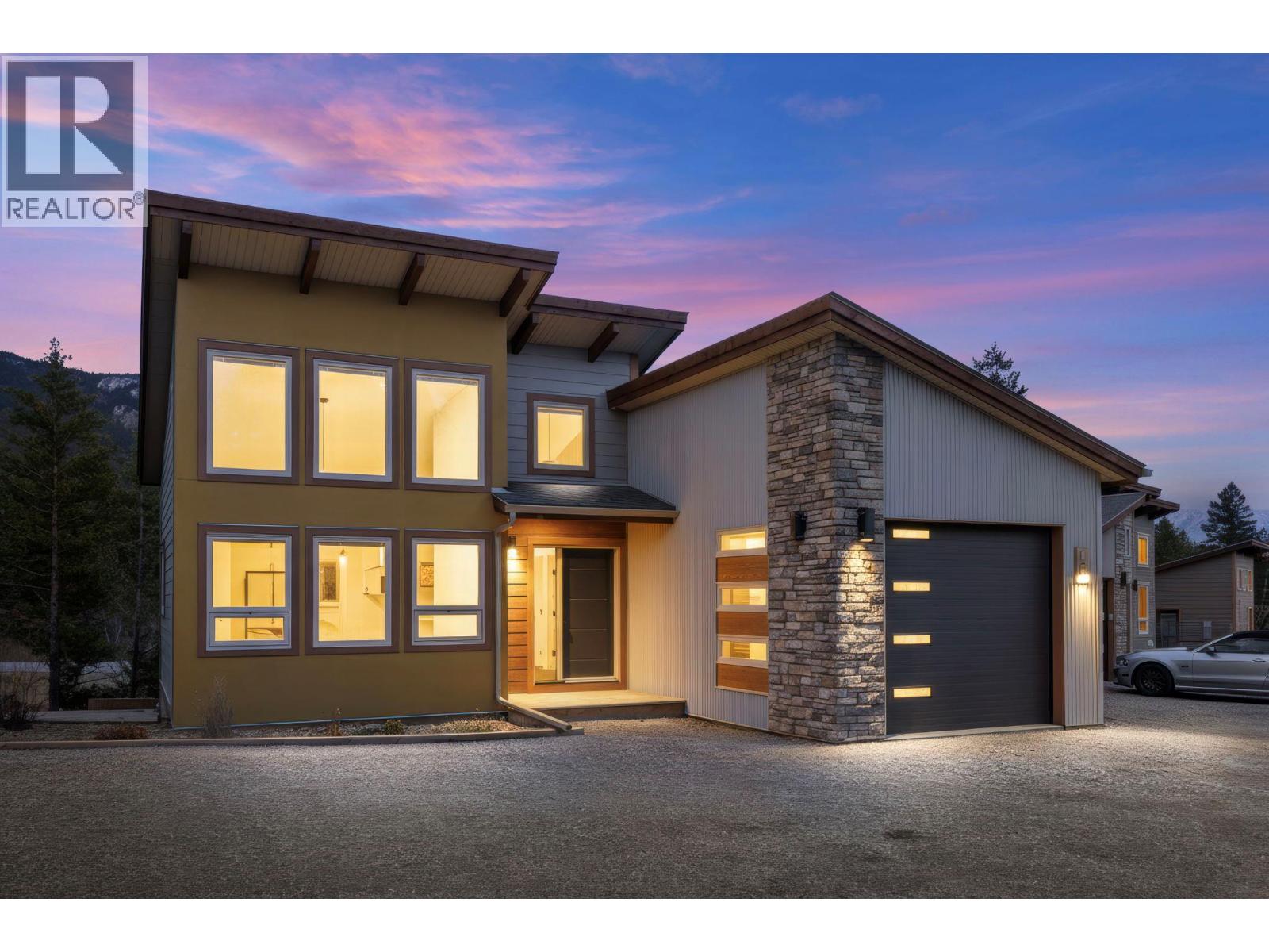 4926 Timber Ridge Road Unit# 50, Windermere, British Columbia  V0B 2L0 - Photo 4 - 10381680