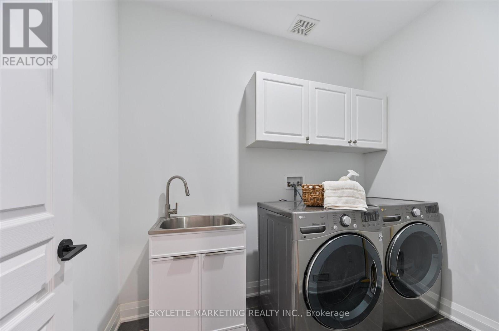 38 Russell Parker Crescent, Aurora, Ontario  L4G 0V5 - Photo 36 - N13602504