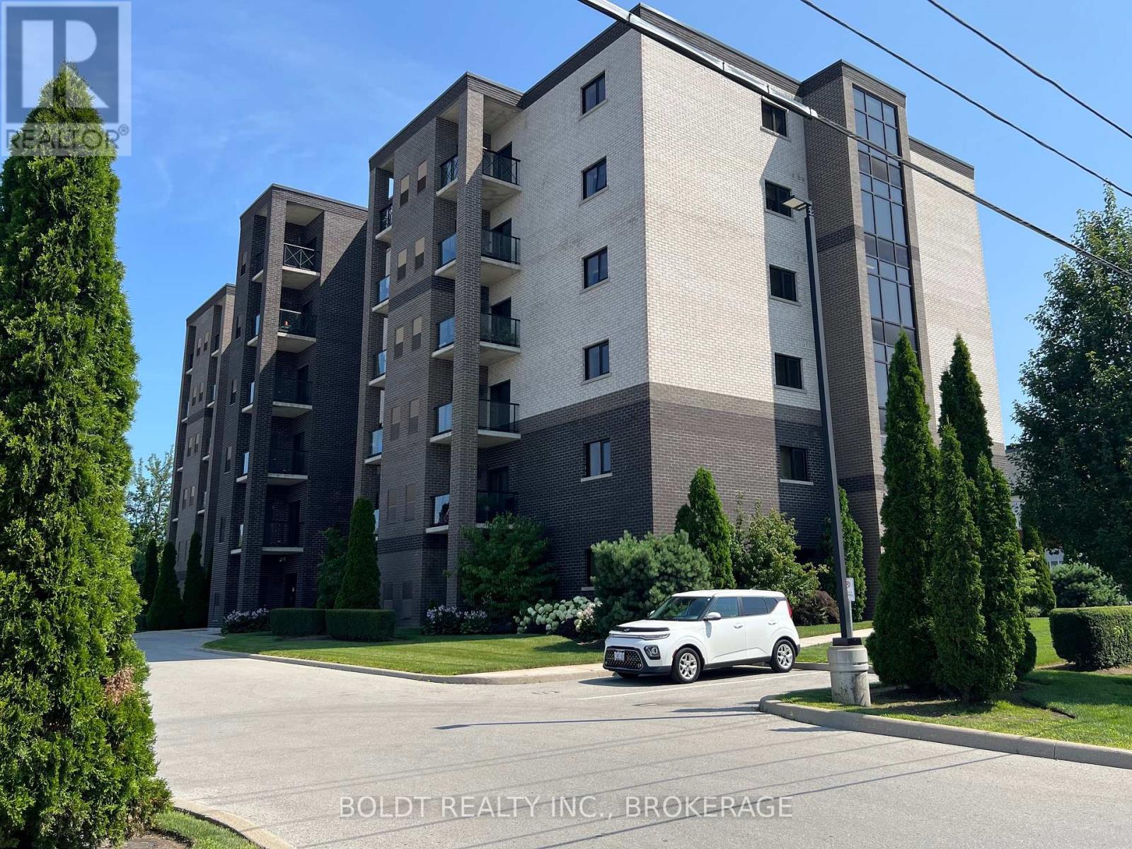 207 - 5837 DUNN STREET, Niagara Falls, Ontario