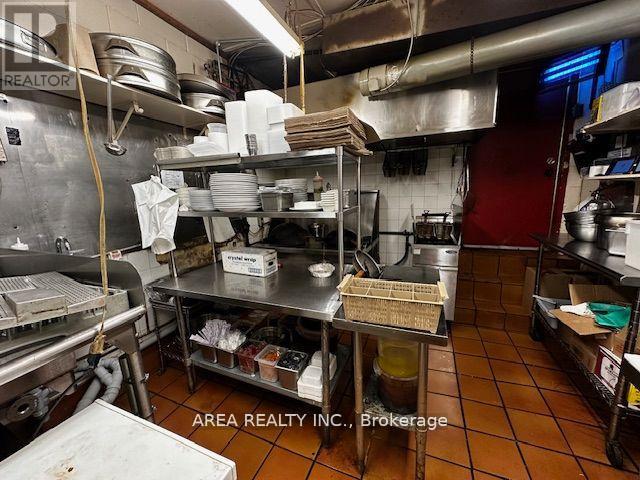 371 Roncesvalles Avenue, Toronto, Ontario  M6R 2M7 - Photo 9 - W13602416