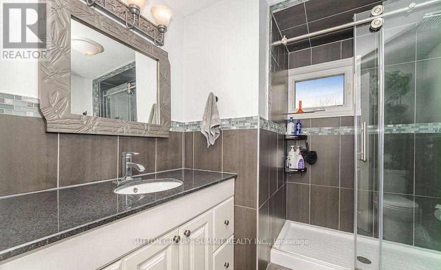 Upper - 19 Jasper Crescent, Brampton, Ontario  L6S 1W8 - Photo 16 - W13602506