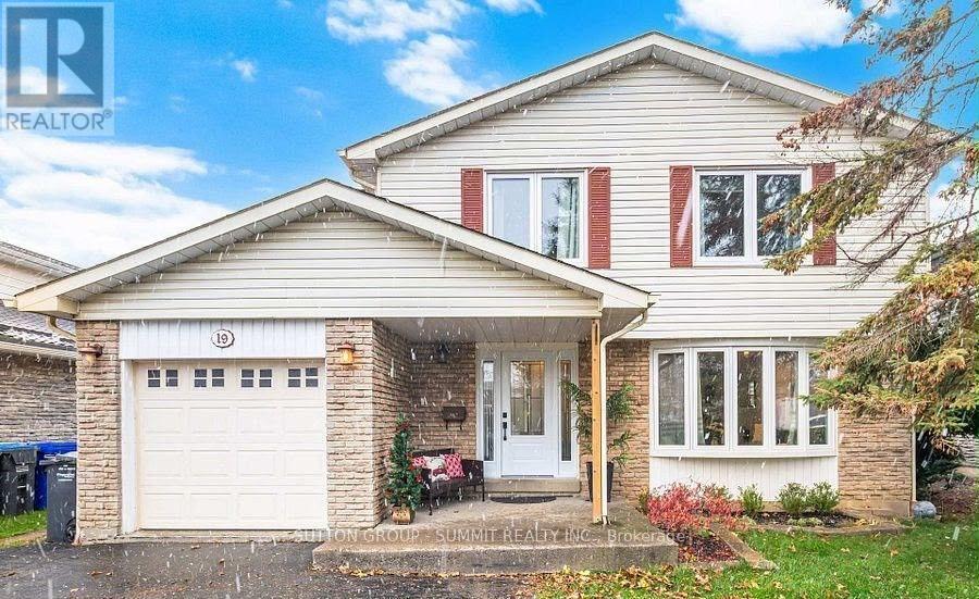 Upper - 19 Jasper Crescent, Brampton, Ontario  L6S 1W8 - Photo 2 - W13602506