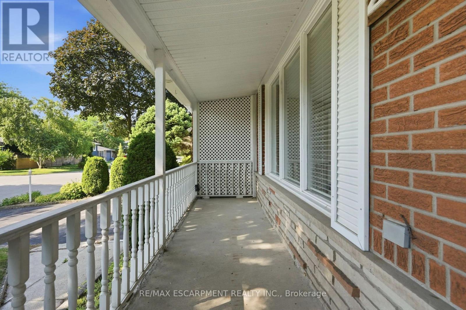 2145 Sunnyvale Drive, Oakville, Ontario  L6L 1W6 - Photo 4 - W13602522