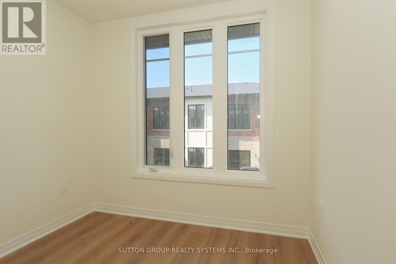 13 - 734 Front Royal Street, Mississauga, Ontario  L4Y 0C8 - Photo 13 - W13602526