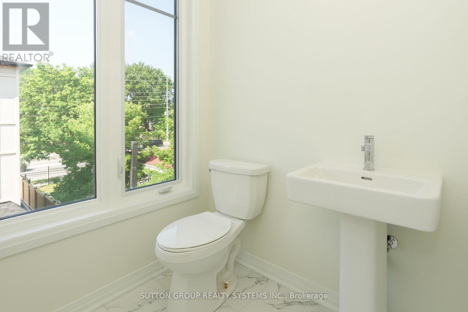 13 - 734 Front Royal Street, Mississauga, Ontario  L4Y 0C8 - Photo 14 - W13602526