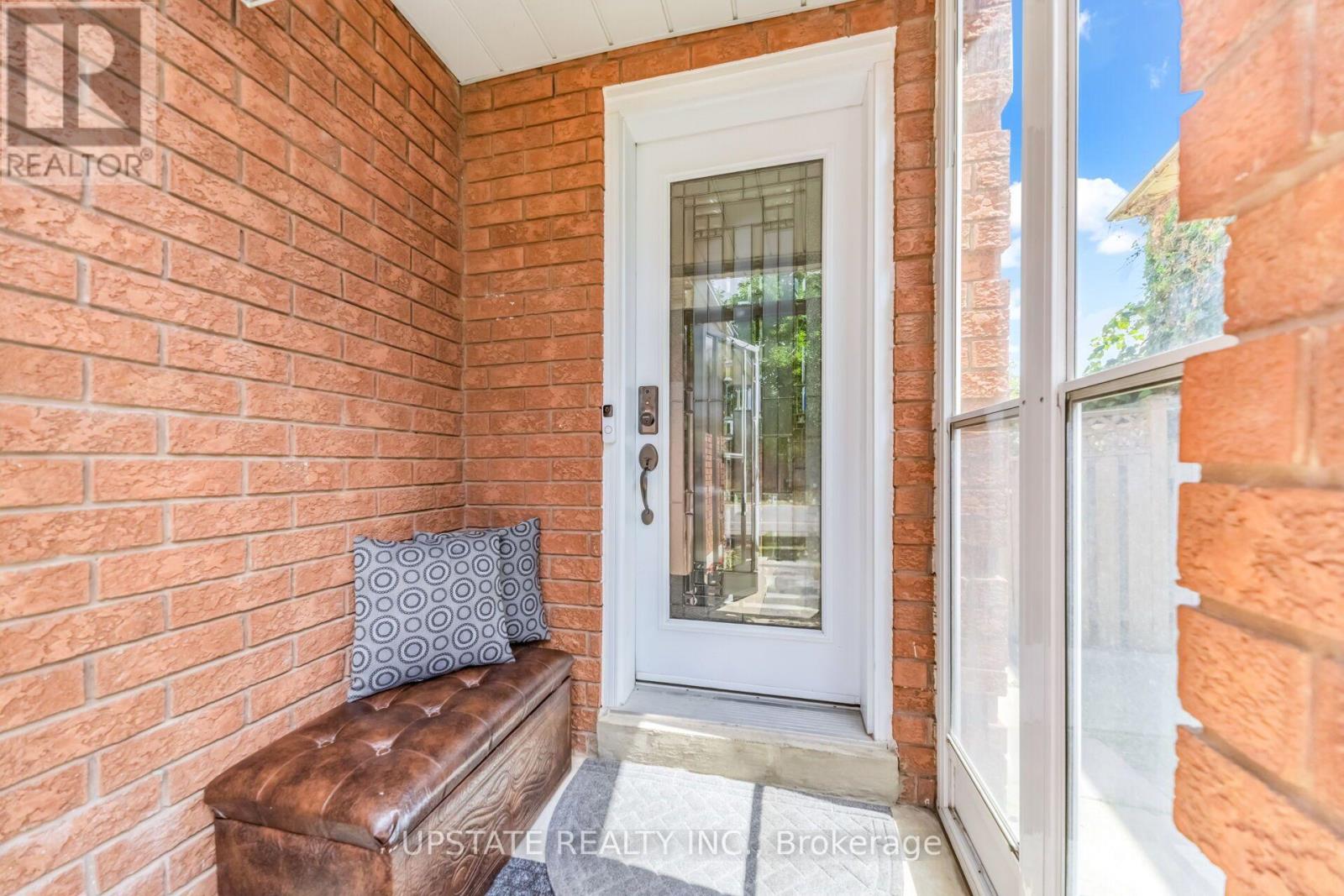 145 Valonia Drive, Brampton, Ontario  L6V 4J1 - Photo 3 - W13602534