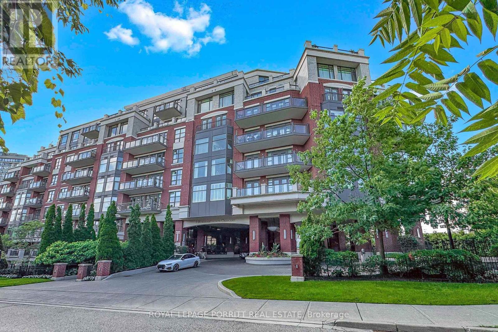 309 - 9 BURNHAMTHORPE CRESCENT, Toronto (Islington-City Centre West)