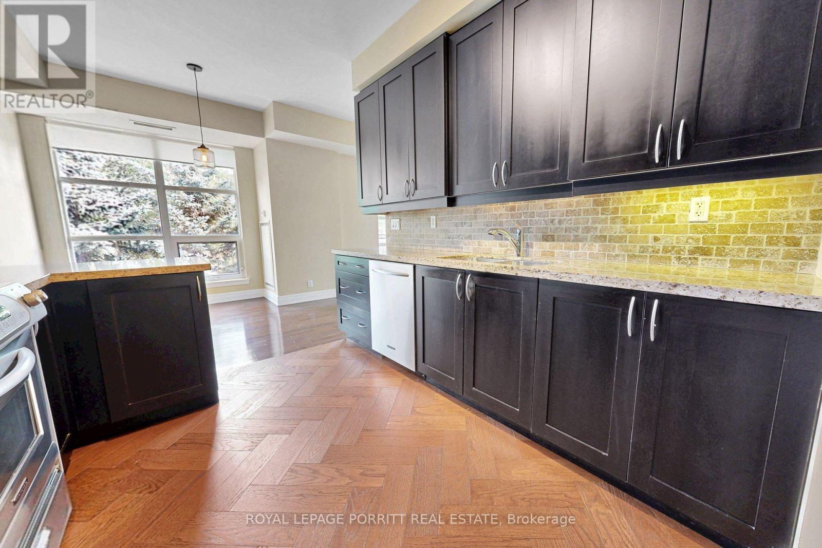 309 - 9 Burnhamthorpe Crescent, Toronto, Ontario  M9A 0A6 - Photo 11 - W13602614