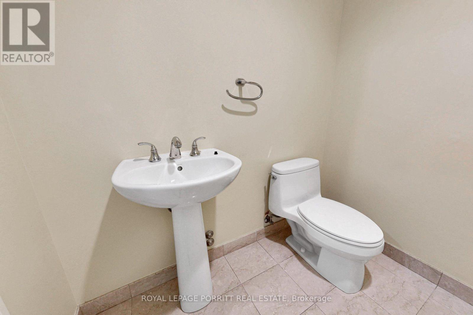 309 - 9 Burnhamthorpe Crescent, Toronto, Ontario  M9A 0A6 - Photo 4 - W13602614