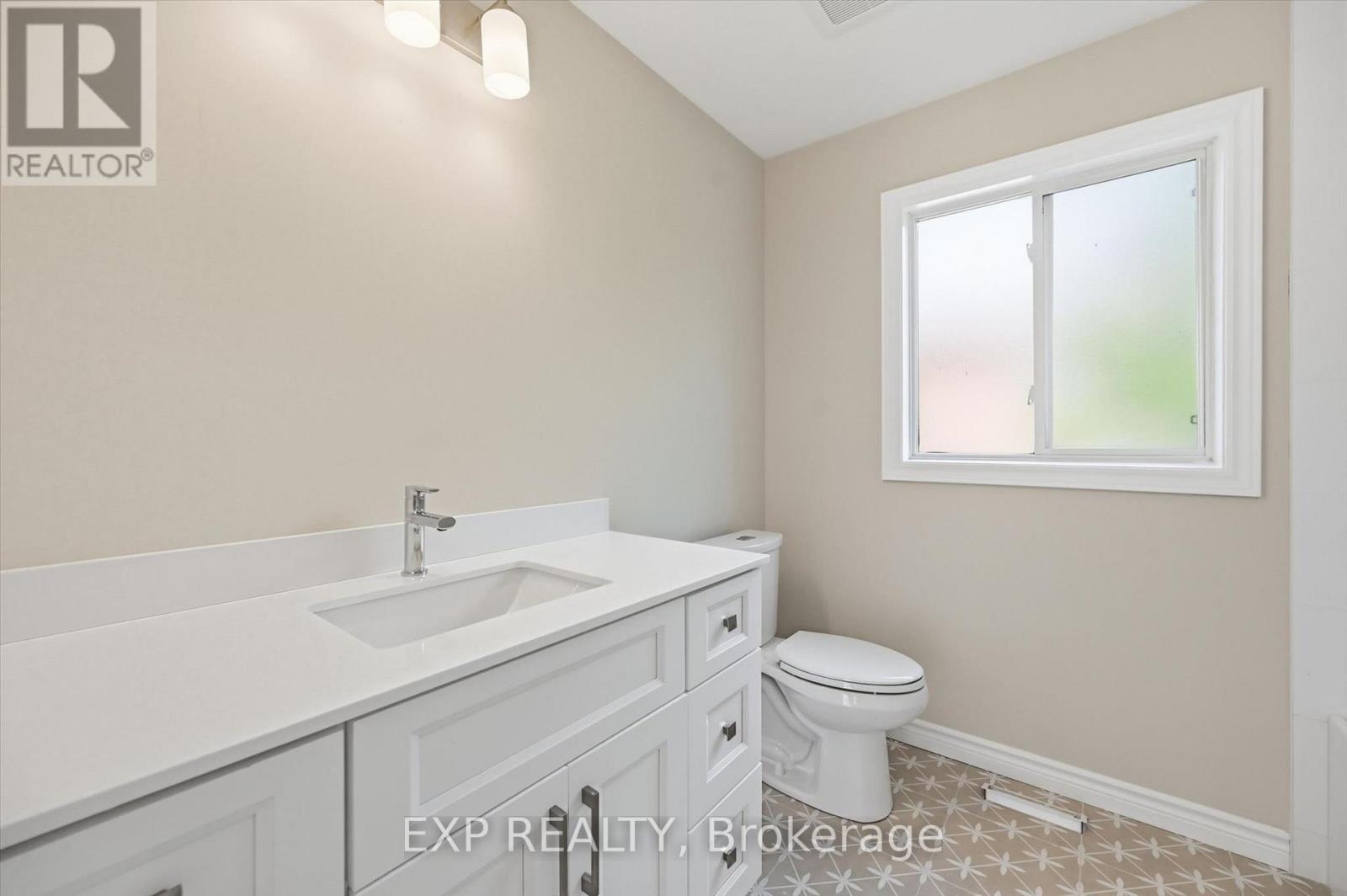 5628 Stella Lane, Burlington, Ontario  L7L 6X5 - Photo 31 - W13602652