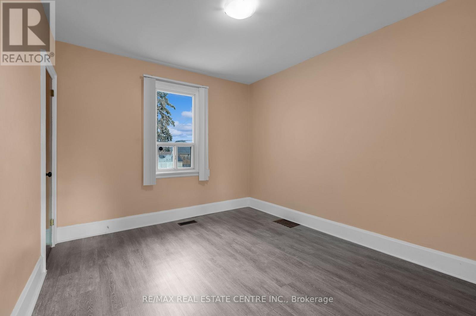 29 Harrison Avenue, Hamilton, Ontario  L8H 2Z8 - Photo 12 - X13602462