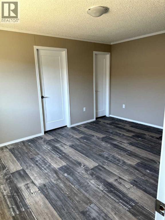 7037 & 7049 48 Street, Taber, Alberta T1G 0G7 - Photo 5 - A2331498