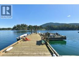 4737 DAVIS ROAD, Madeira Park, British Columbia