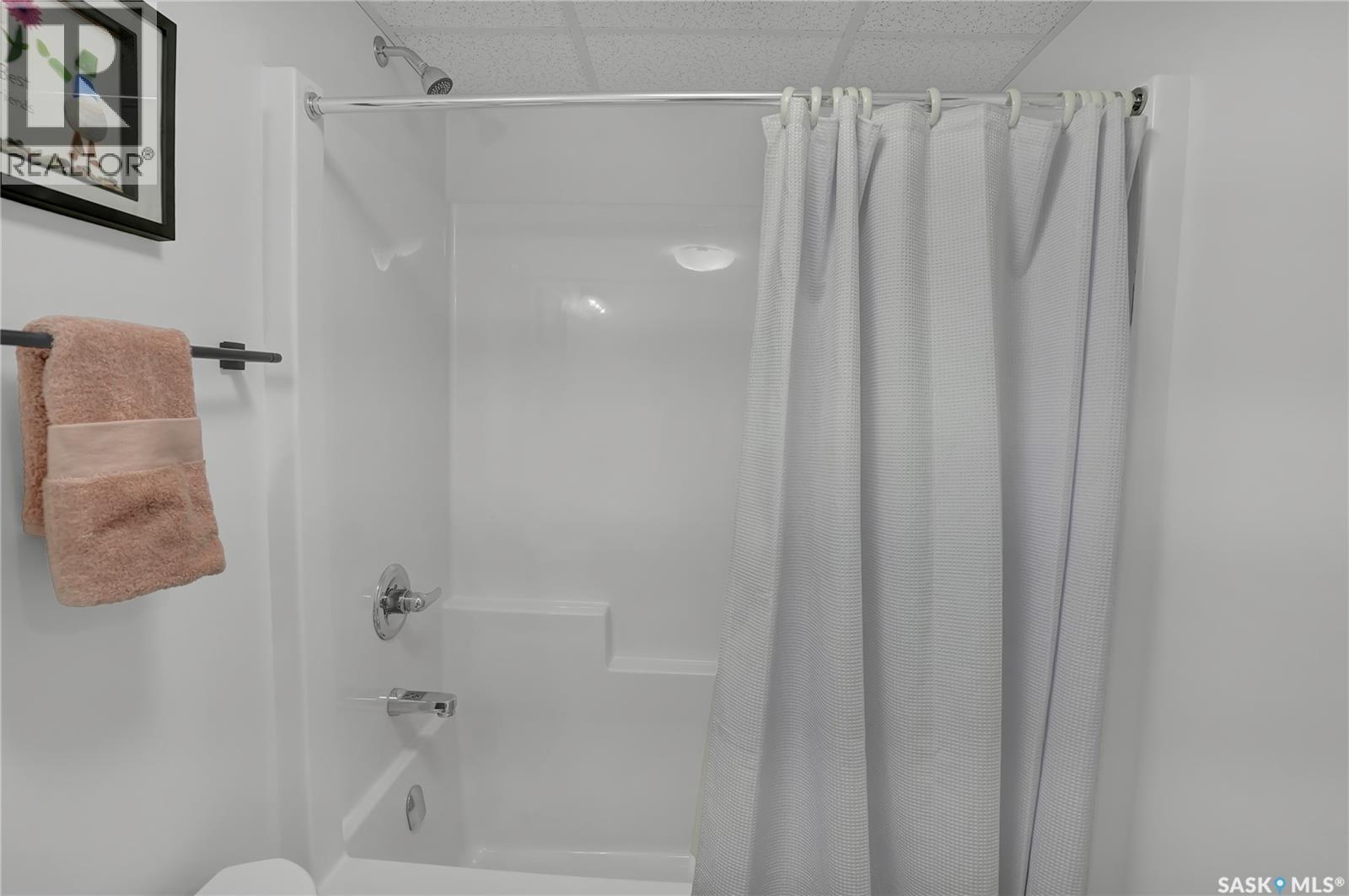 14 Clunie Court, Moose Jaw, Saskatchewan  S6J 0E3 - Photo 54 - SK043606