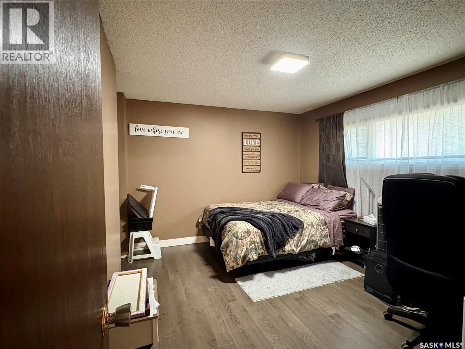 105 5th Avenue, Hodgeville, Saskatchewan  S0H 2B0 - Photo 13 - SK043532
