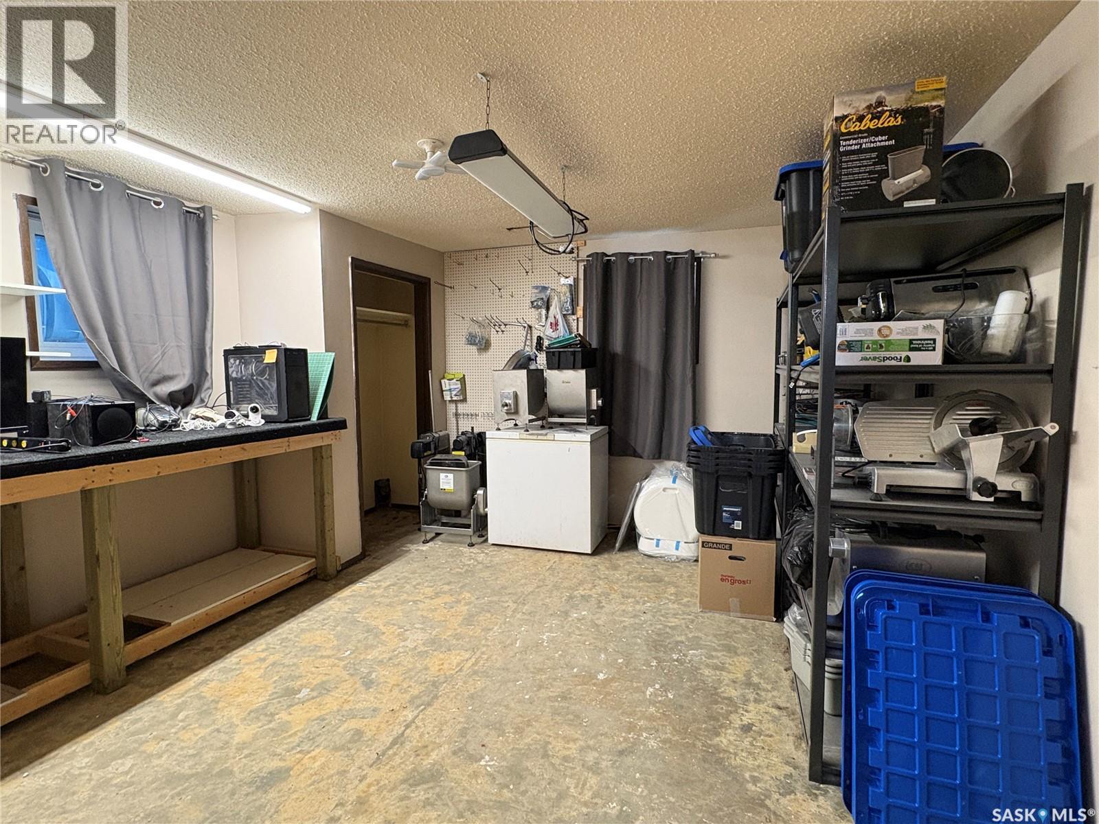 105 5th Avenue, Hodgeville, Saskatchewan  S0H 2B0 - Photo 28 - SK043532