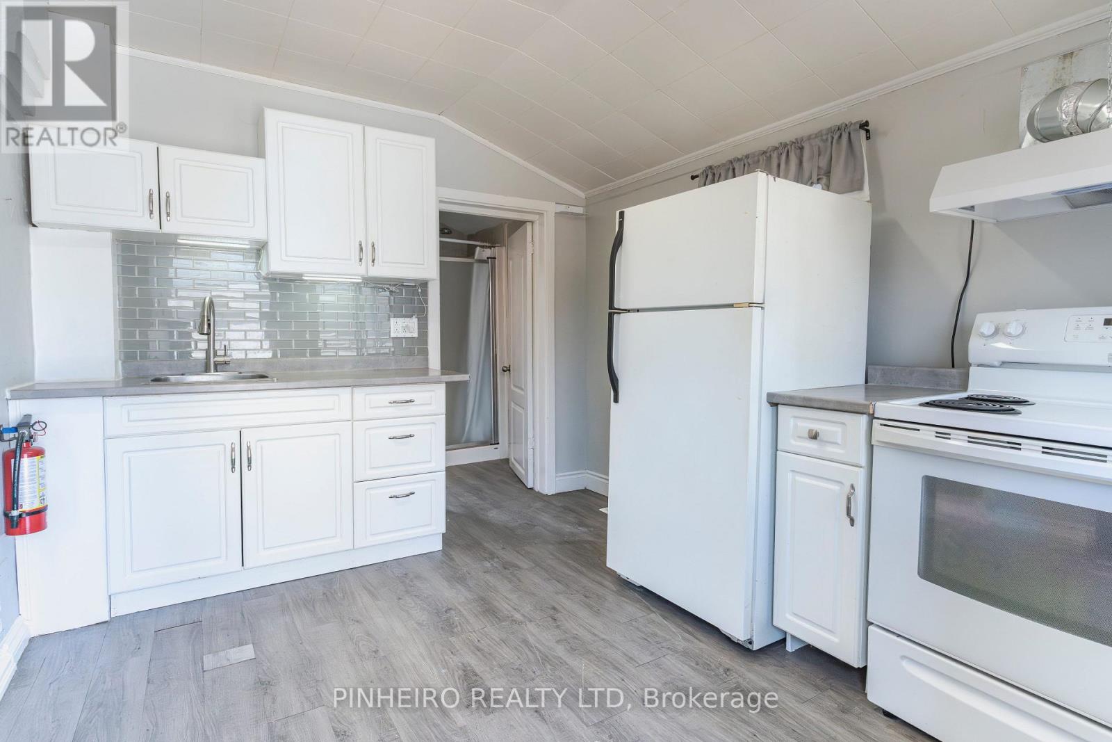 2 - 786 Nelson Street, London East, Ontario N5Z 1K3 - Photo 4 - X13602744