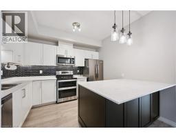 35 KINGSBURY Square Unit# 214, Guelph, Ontario