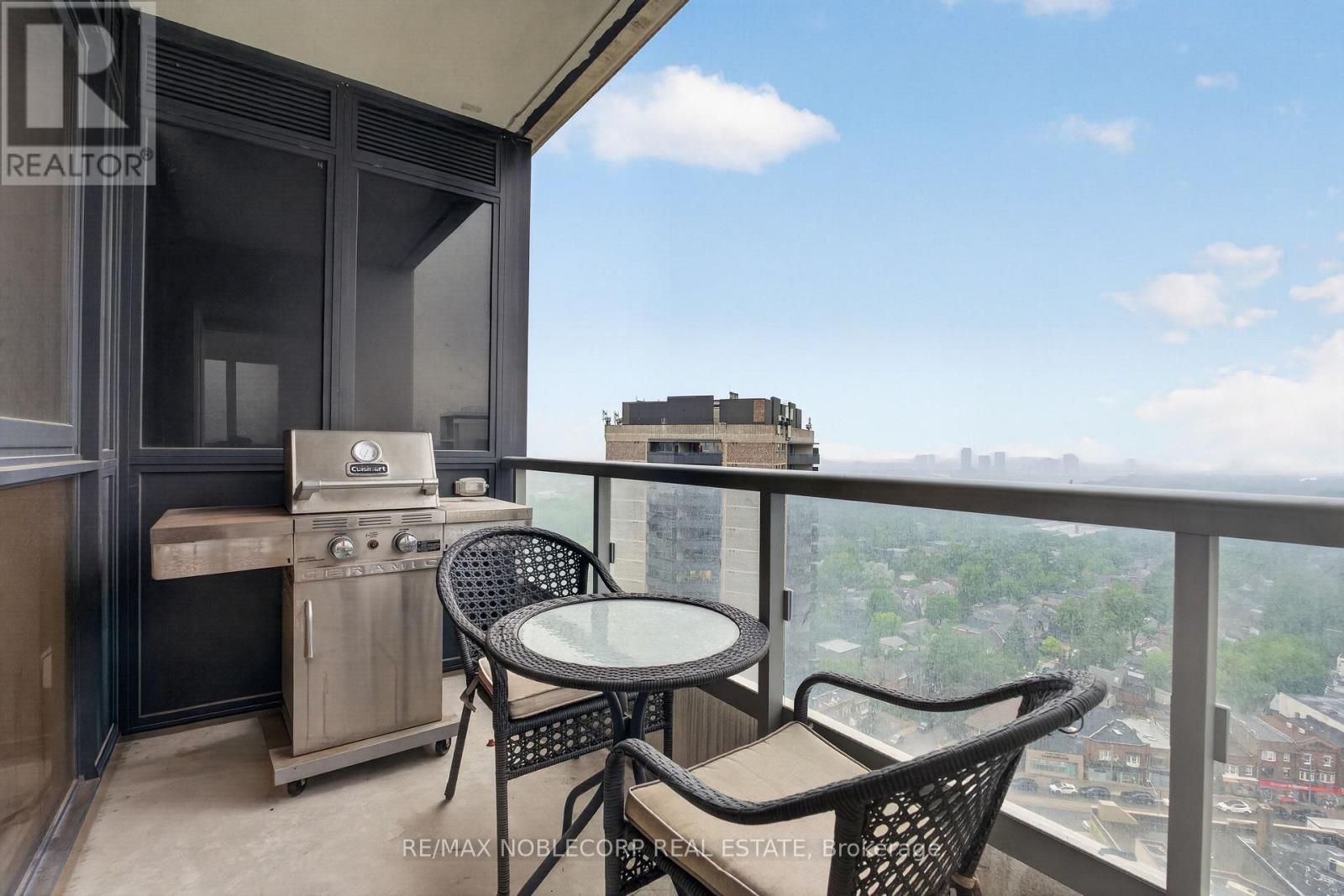 1911 - 501 St Clair Avenue W, Toronto, Ontario  M5P 0A2 - Photo 27 - C13602722