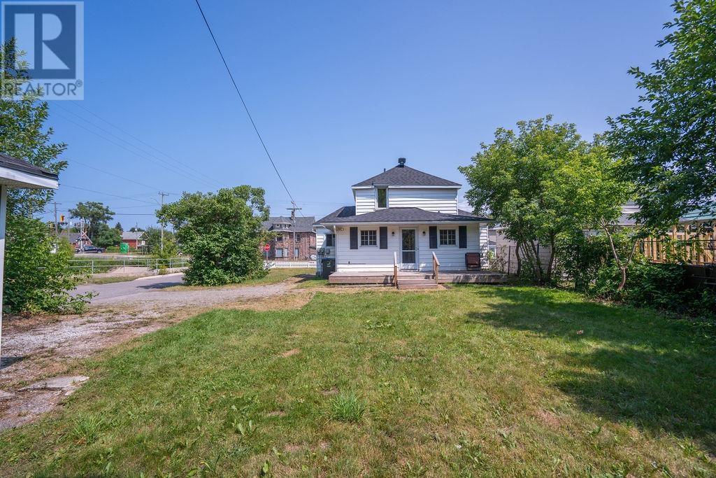 275 John St, Sault Ste. Marie, Ontario  P6A 1P4 - Photo 8 - SM261955