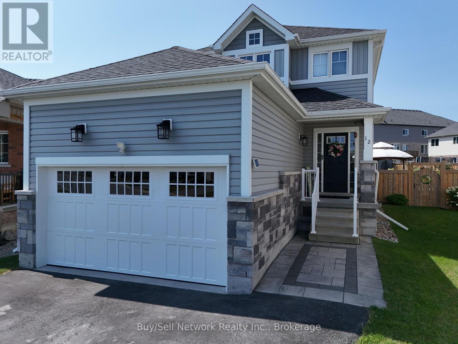 12 SUMMER LANE, Peterborough, Ontario