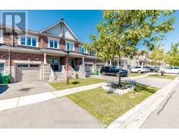 22 CLINTON STREET, Brampton, Ontario