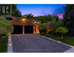 5 CANTERBURY CRESCENT, Toronto, Ontario