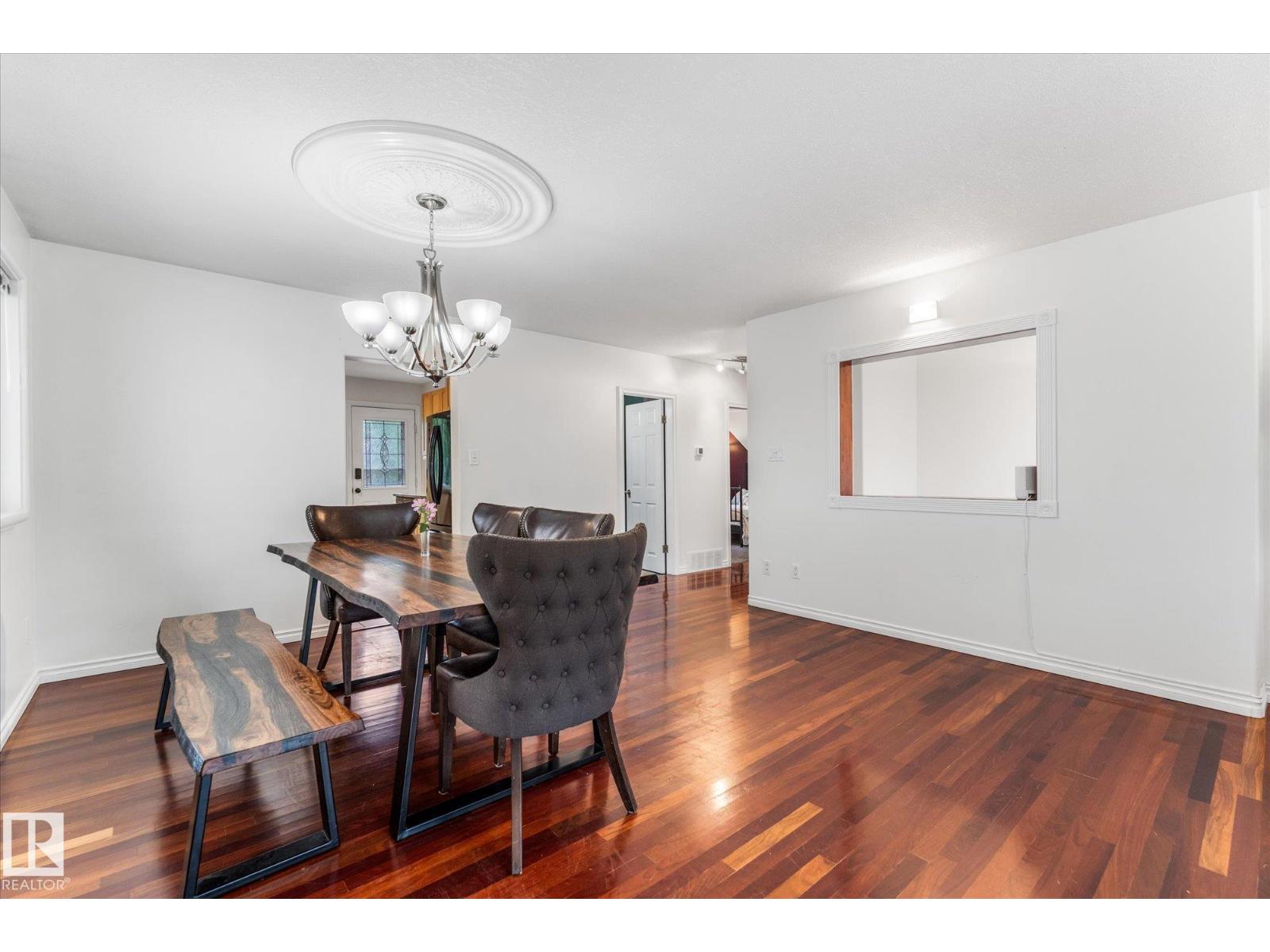 10810 54 Av NW, Edmonton, Alberta  T6H 0T9 - Photo 10 - E4500530