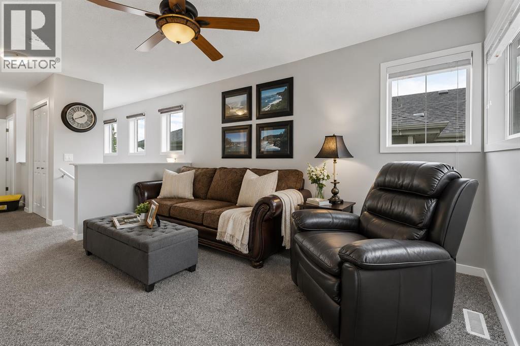 75 Sunrise View, Cochrane, Alberta  T4C 0M8 - Photo 11 - A2318844