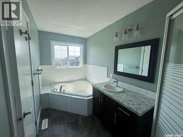 262 15th Street, Battleford, Saskatchewan  S0M 0E0 - Photo 7 - SK043615