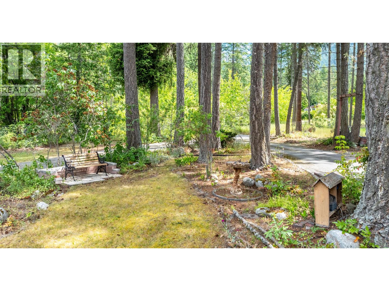 10865 Sanca Park Road, Sanca, British Columbia  V0B 1A2 - Photo 49 - 10387515