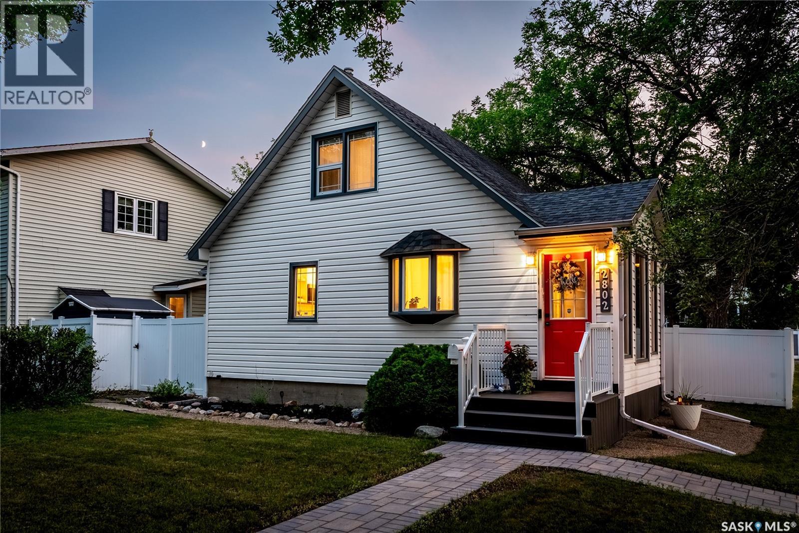 2802 Montague Street, Regina, Saskatchewan  S4S 1Z2 - Photo 2 - SK043339