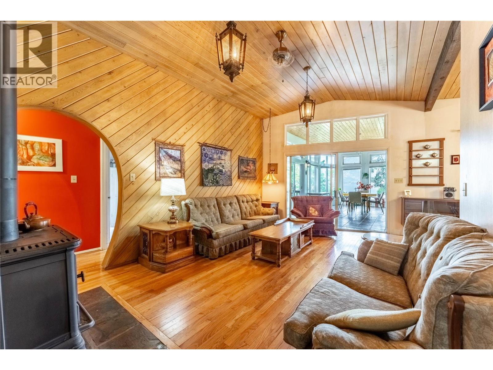 10865 Sanca Park Road, Sanca, British Columbia  V0B 1A2 - Photo 24 - 10387515