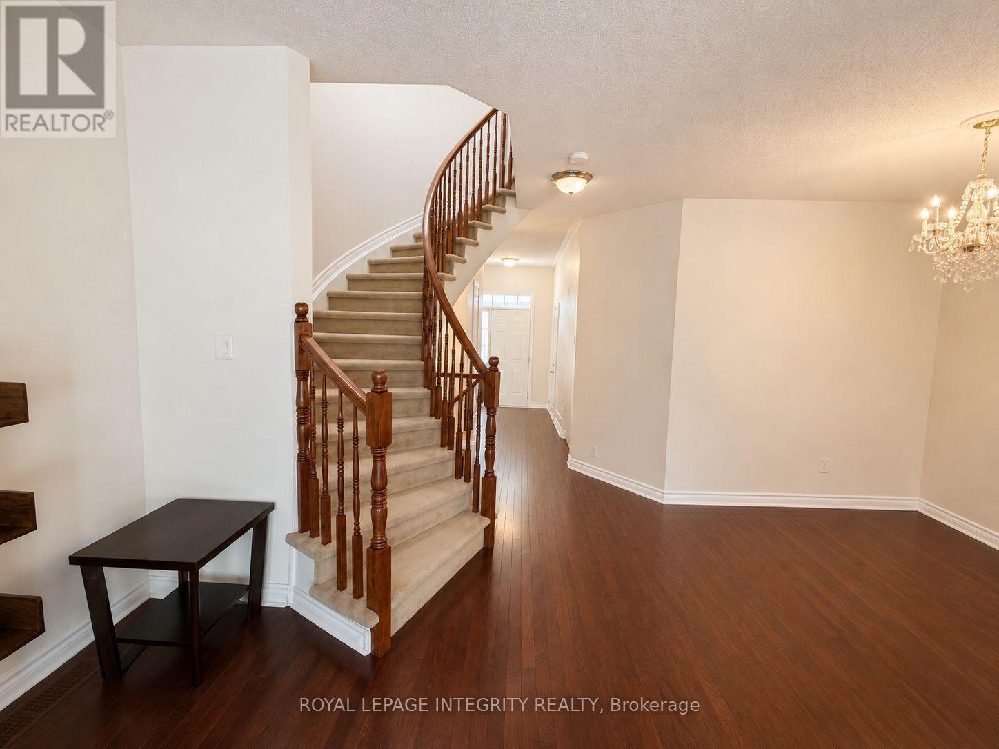 106 Hornchurch Lane, Ottawa, Ontario  K2J 0A6 - Photo 4 - X13602918