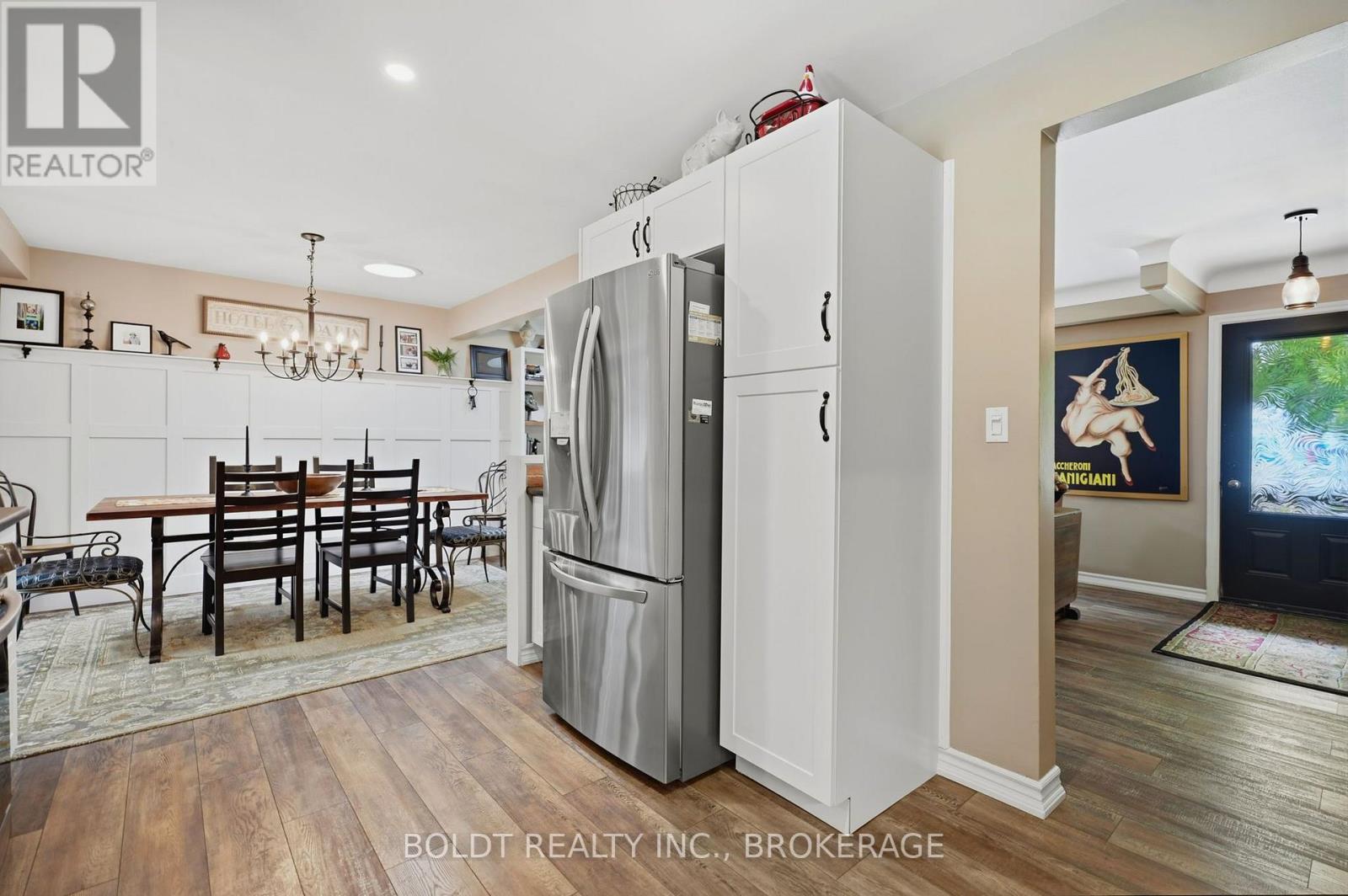 18 Prince Charles Drive, St. Catharines (Lakeport), Ontario  L2N 3Y6 - Photo 12 - X13602832