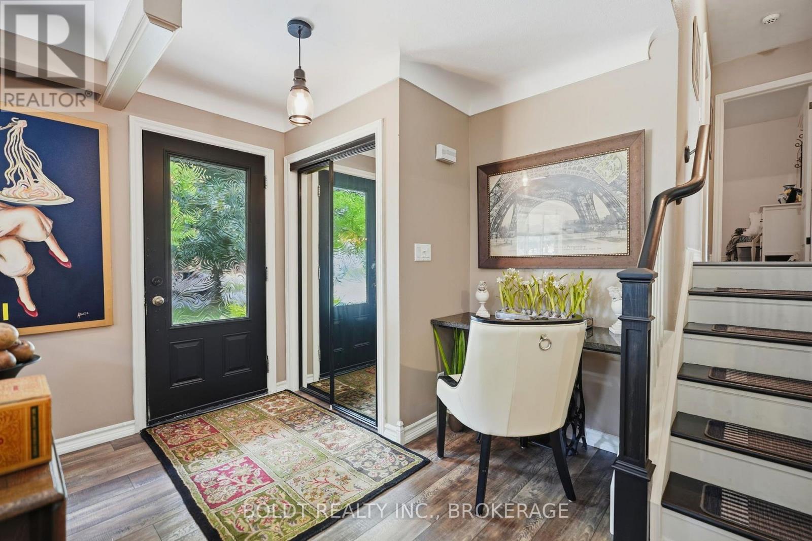 18 Prince Charles Drive, St. Catharines (Lakeport), Ontario  L2N 3Y6 - Photo 6 - X13602832