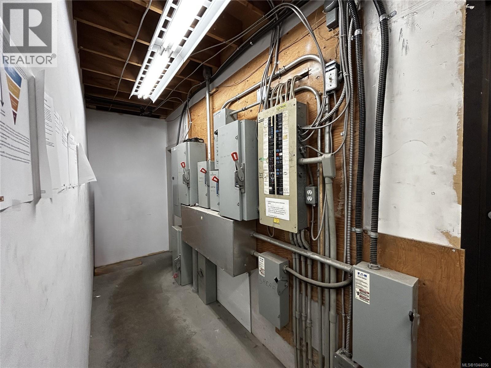 487 Burnside Rd E, Victoria, British Columbia  V8T 2X3 - Photo 24 - 1044056