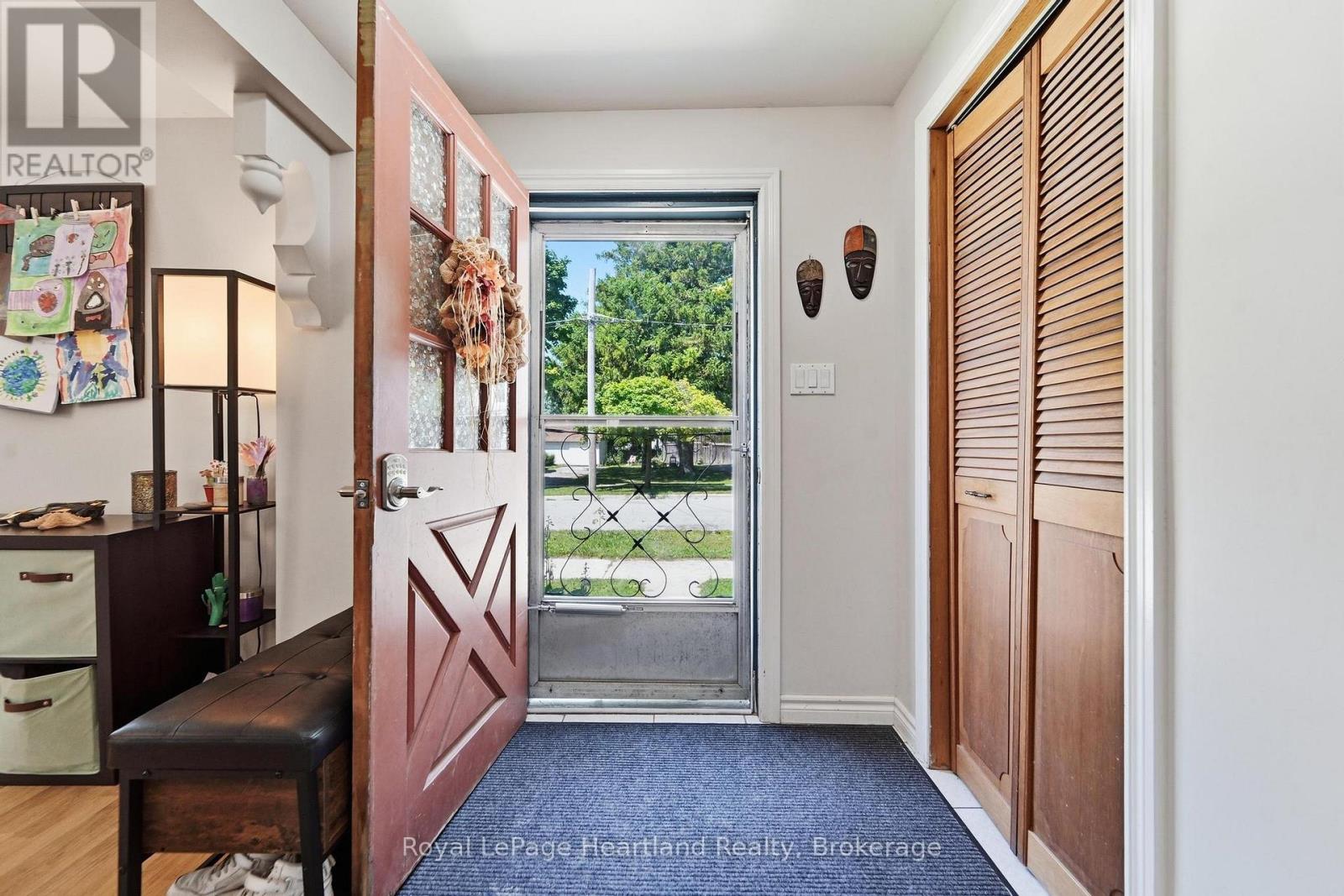 117 Quebec Street, Goderich, Ontario  N7A 2G6 - Photo 2 - X13602980
