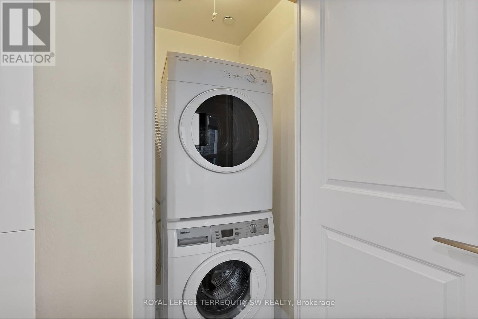 1307 - 8 Mercer Street, Toronto, Ontario  M5V 0C4 - Photo 14 - C13602864
