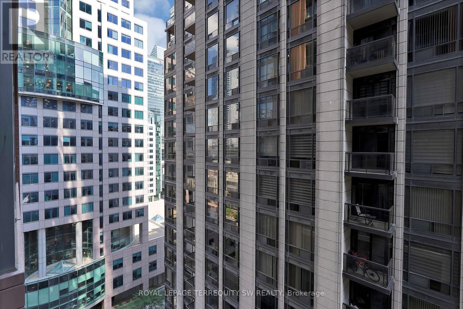 1307 - 8 Mercer Street, Toronto, Ontario  M5V 0C4 - Photo 18 - C13602864