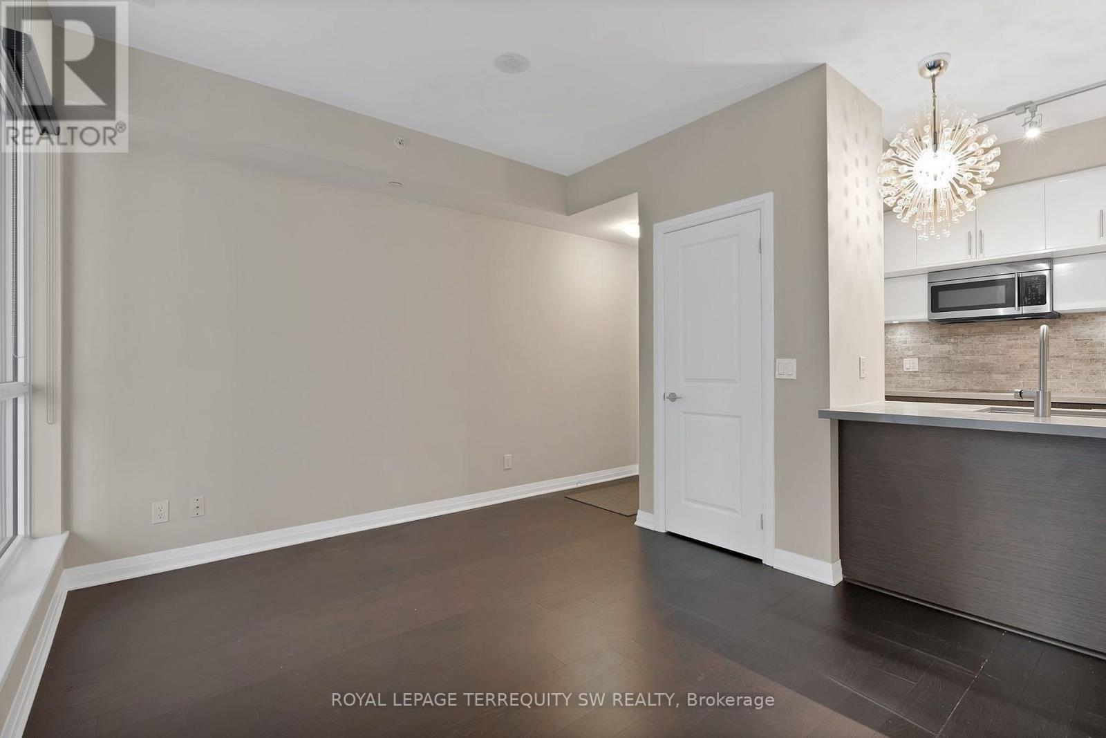 1307 - 8 Mercer Street, Toronto, Ontario  M5V 0C4 - Photo 3 - C13602864