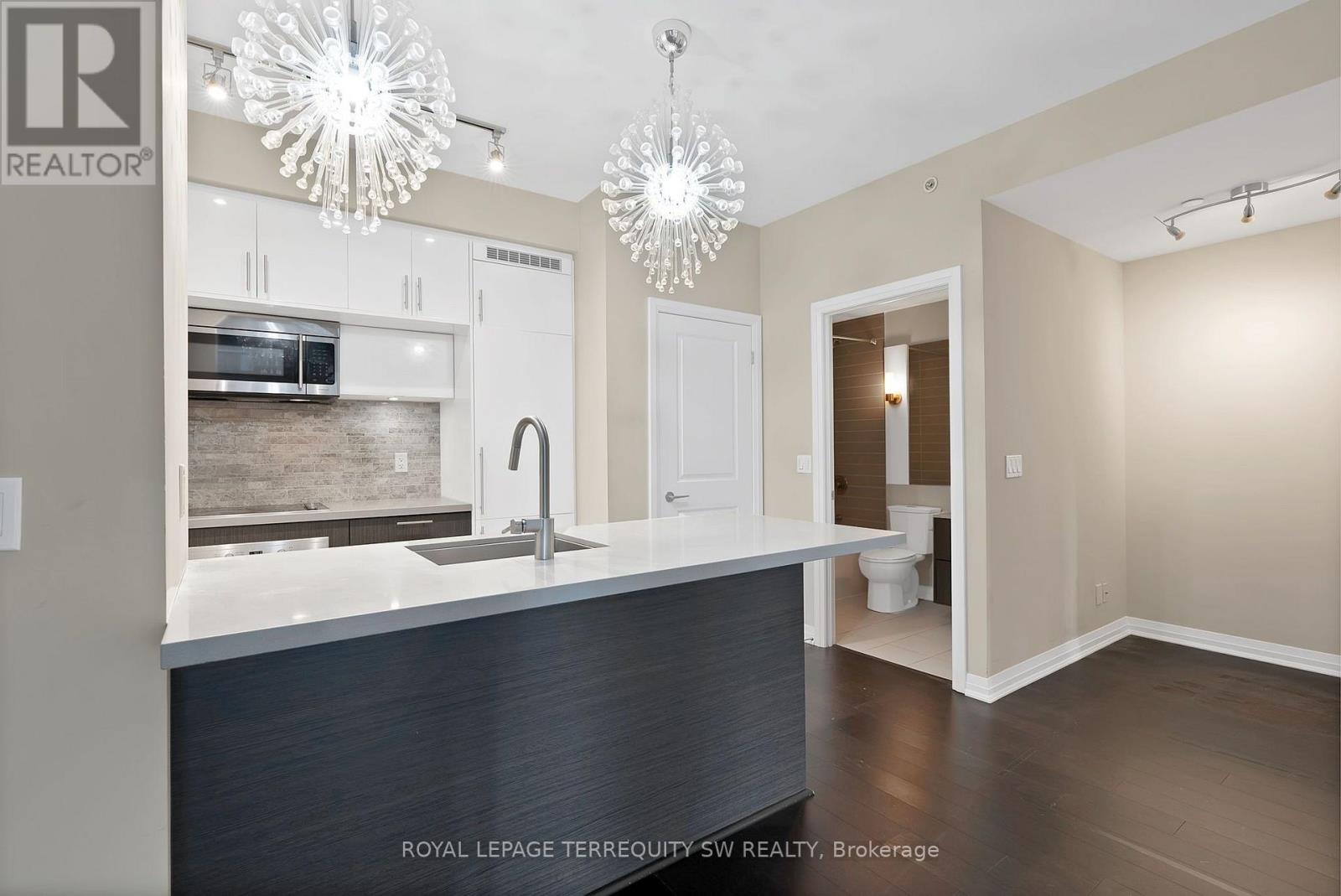 1307 - 8 Mercer Street, Toronto, Ontario  M5V 0C4 - Photo 5 - C13602864