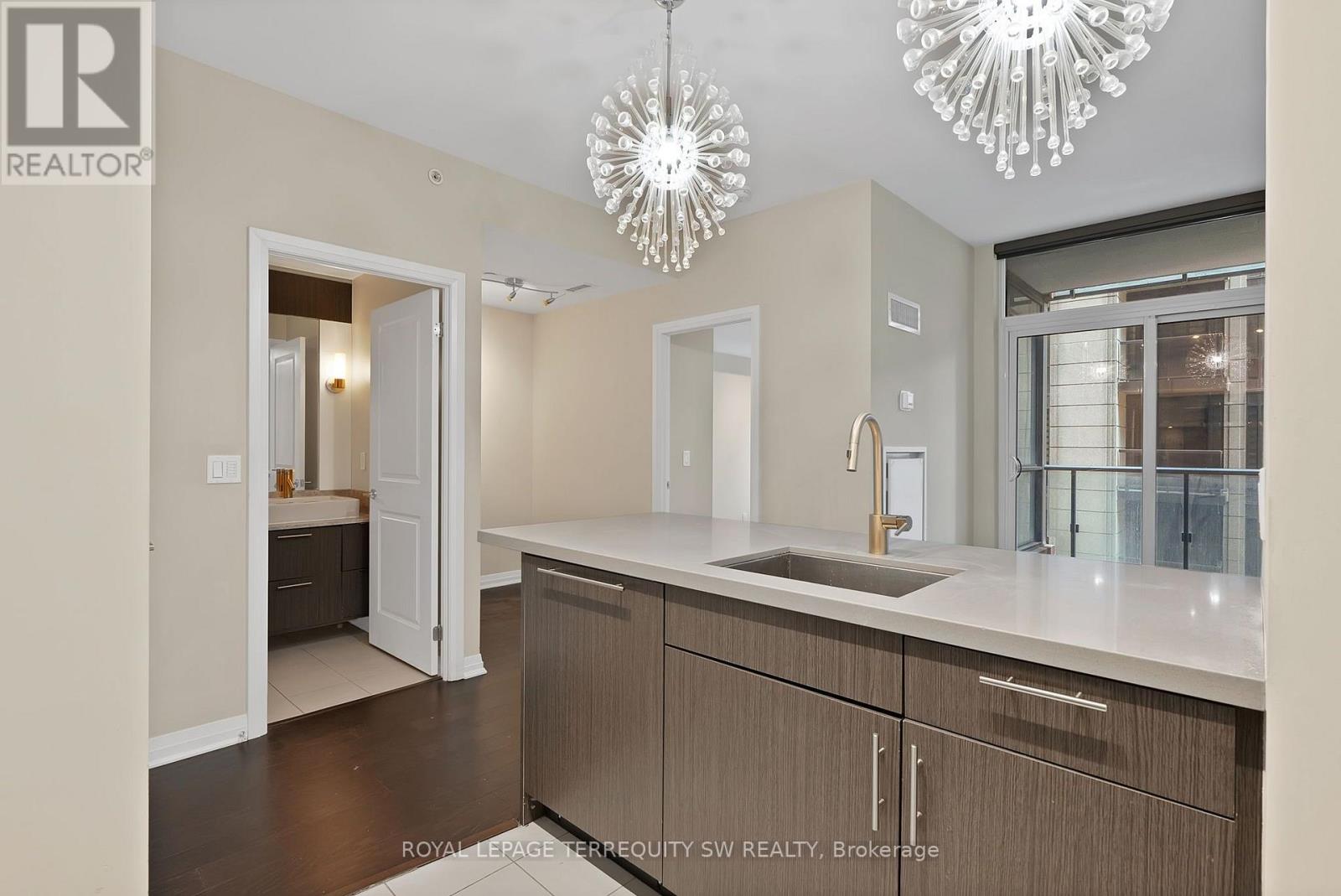 1307 - 8 Mercer Street, Toronto, Ontario  M5V 0C4 - Photo 8 - C13602864