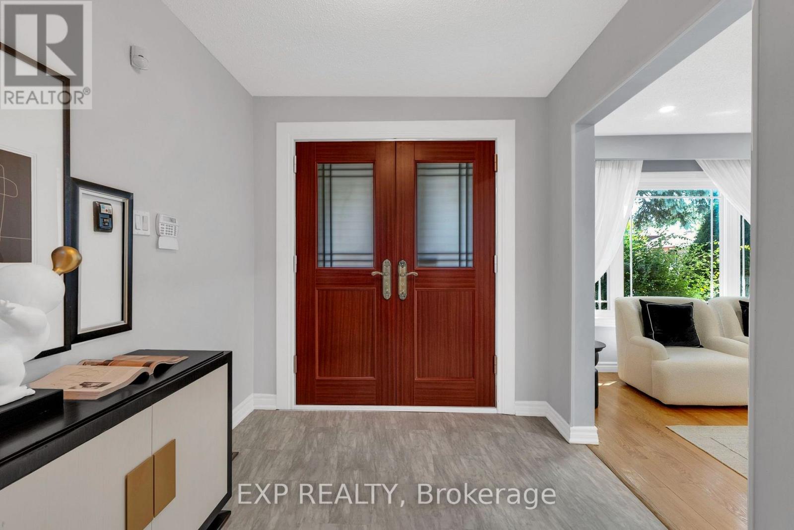36 Cleethorpes Boulevard, Toronto, Ontario  M1S 3T3 - Photo 4 - E13603002