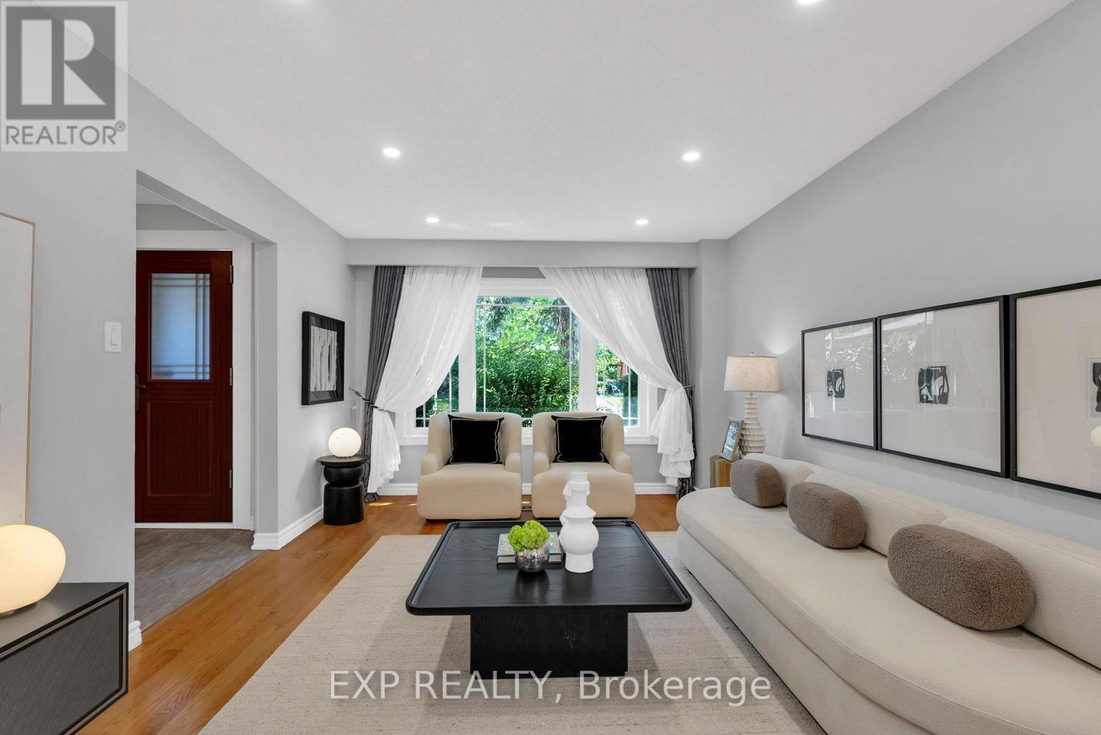 36 Cleethorpes Boulevard, Toronto, Ontario  M1S 3T3 - Photo 5 - E13603002