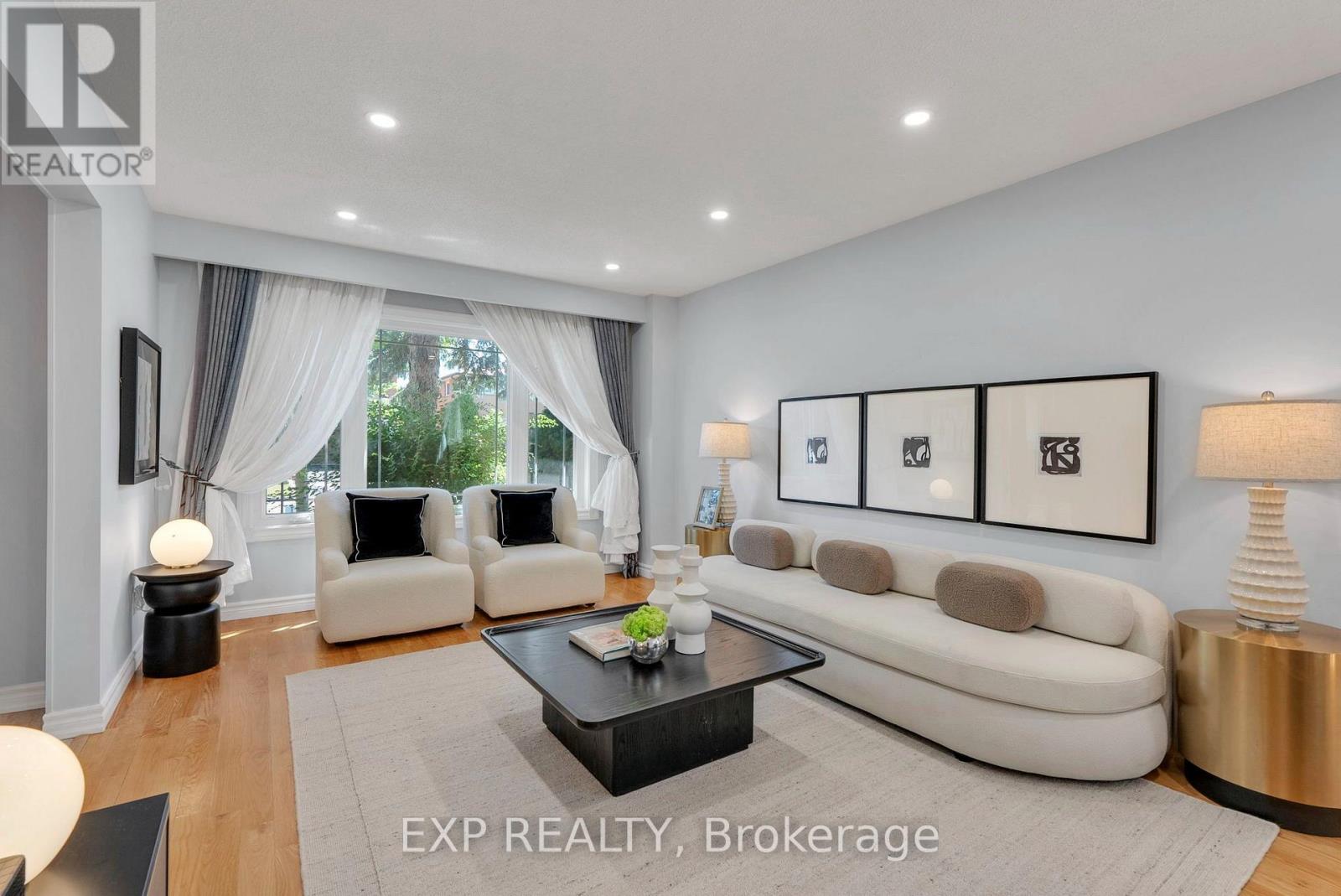 36 Cleethorpes Boulevard, Toronto, Ontario  M1S 3T3 - Photo 6 - E13603002