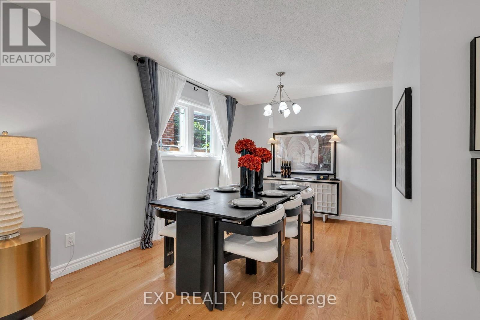 36 Cleethorpes Boulevard, Toronto, Ontario  M1S 3T3 - Photo 8 - E13603002