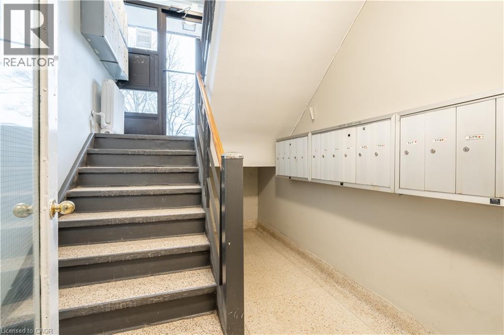 37 Mericourt Road Unit# 108, Hamilton, Ontario  L8S 2N5 - Photo 3 - 40835998